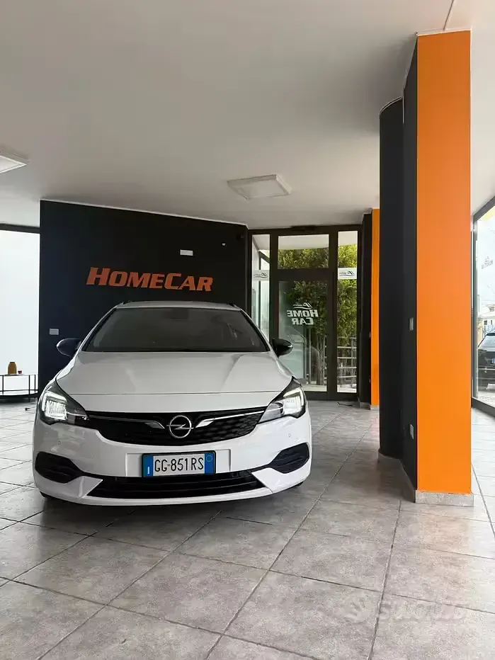 Usata Opel Astra Elegance 122 CV (89 kW) 2021 Bianco Berlina
