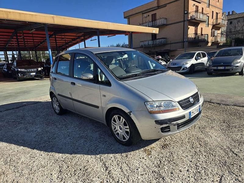 Usata Fiat Idea Active 95 CV (69 kW) 2004 Argento Monovolume
