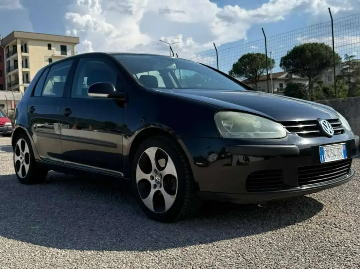 Usata VW Golf IV Comfortline 105 CV (77 kW) 2004 Nero Berlina