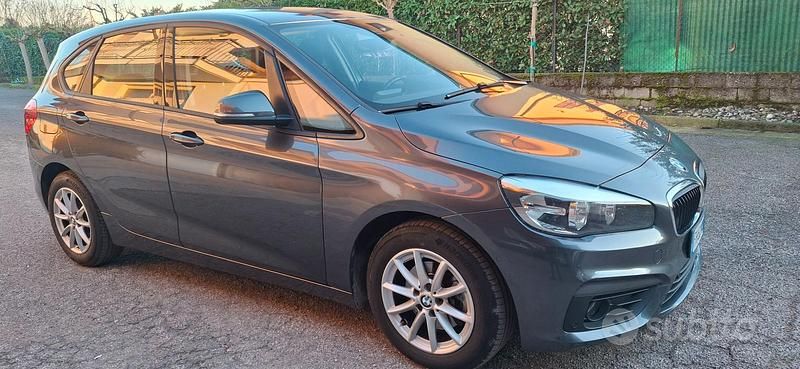 Usata BMW 218 2017 Blu Monovolume