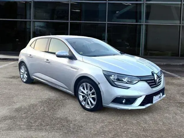 Usata Renault Mégane IV 110 CV (80 kW) 2016 Giallo Berlina
