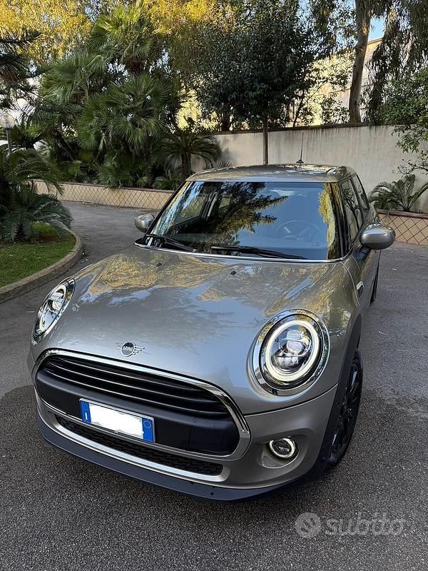 Usata Mini ONE 102 CV (75 kW) 2020 Grigio Utilitaria