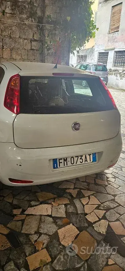 Usata Fiat Grande Punto 95 CV (69 kW) 2017 Utilitaria