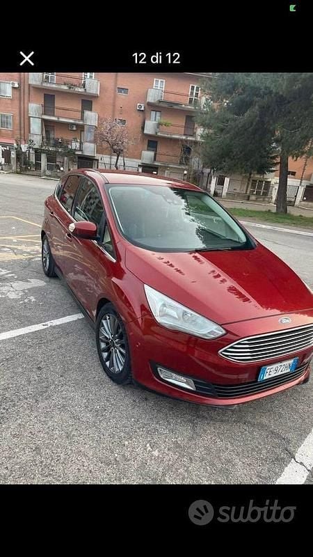 Rosso Usata 2016 Ford C-MAX ST-Line Monovolume | 6650 € (Buon prezzo) - Immagine 1/4