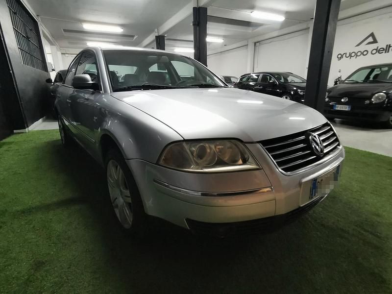 Usata VW Passat Highline 150 CV (110 kW) 2001 Argento Berlina