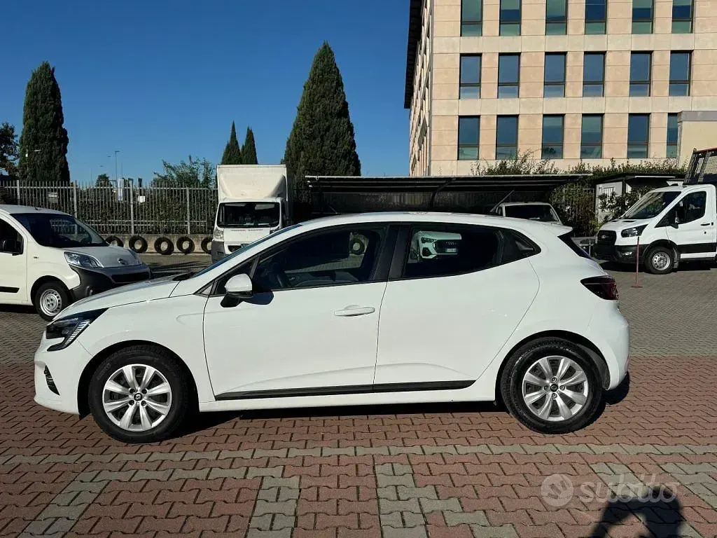 Usata Renault Clio V Business 86 CV (63 kW) 2020 Bianco Berlina