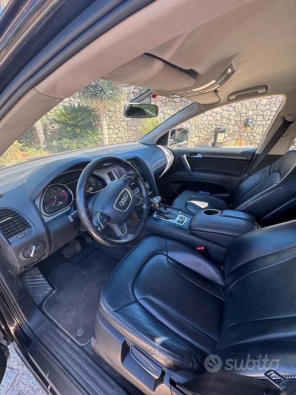 Usata Audi Q7 Advanced 245 CV (180 kW) 2012 Grigio SUV