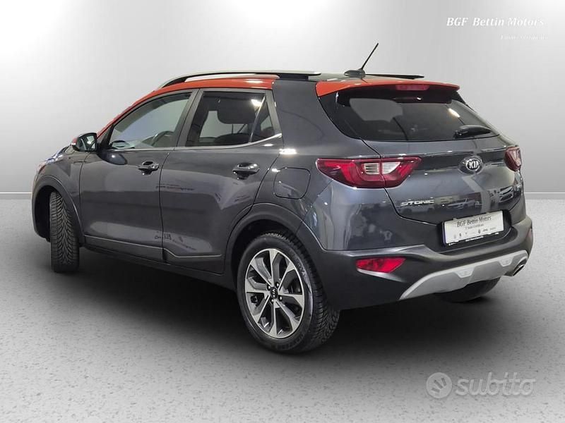 Usata Kia Stonic 110 CV (80 kW) 2018 Grigio SUV