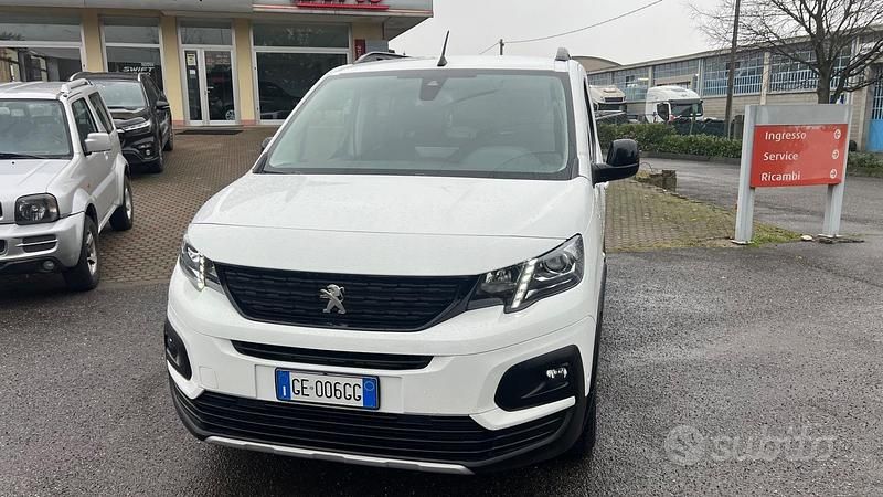 Usata Peugeot Rifter GT 130 CV (95 kW) 2021 Bianco Monovolume