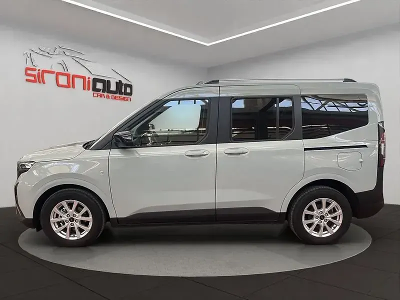 Begagnad Ford Tourneo Titanium 126 HK (92 kW) 2025 Grå Van