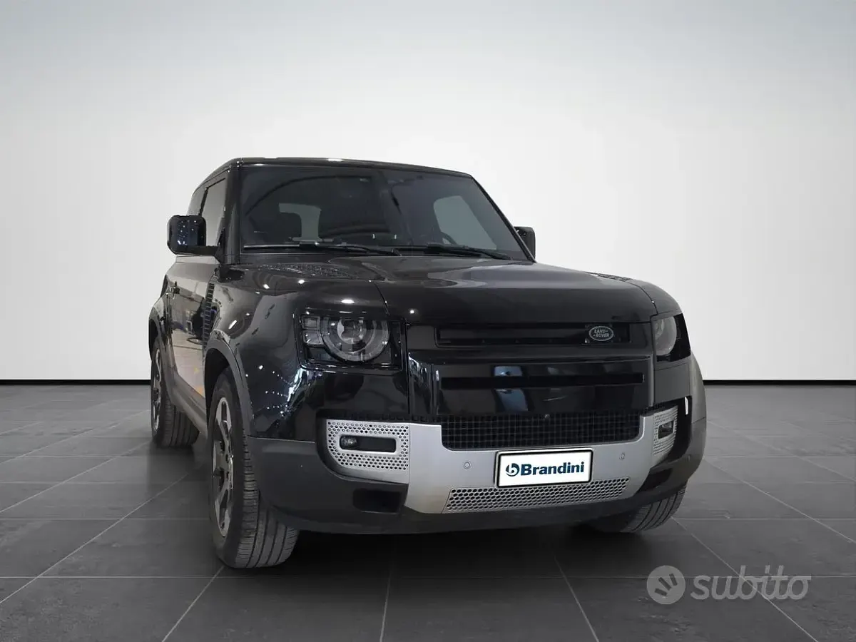 Usata Land Rover Defender SE Dynamic 200 CV (147 kW) 2022 Nero SUV