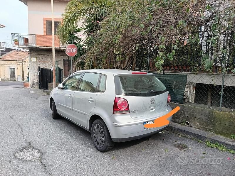 Usata VW Polo 45 CV (33 kW) 2006 Grigio Utilitaria