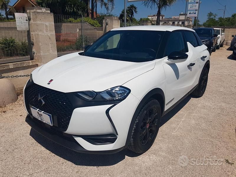 Usata DS Automobiles DS3 Crossback So Chic 130 CV (95 kW) 2022 Bianco SUV