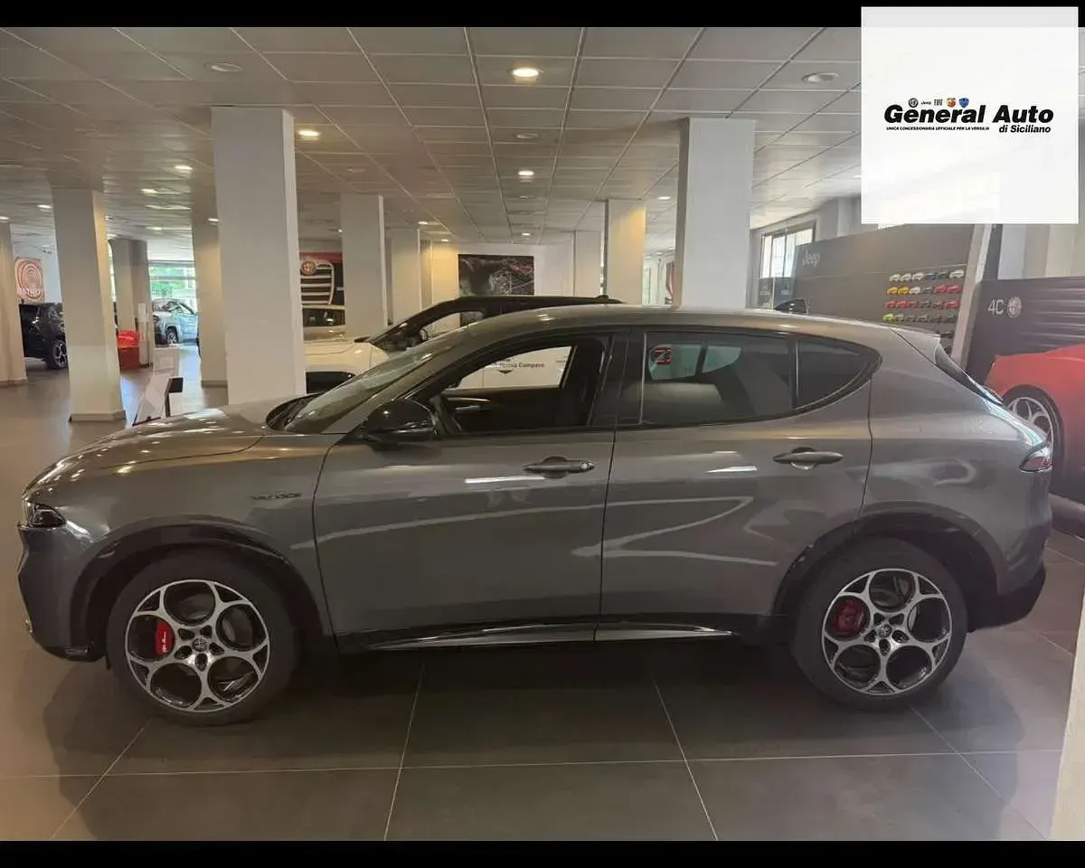 Nuova Alfa Romeo Tonale Veloce 160 CV (117 kW) 2026 Argento SUV