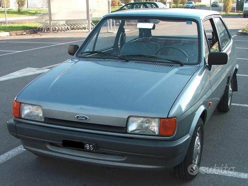 Usata Ford Fiesta 1984 Grigio Utilitaria