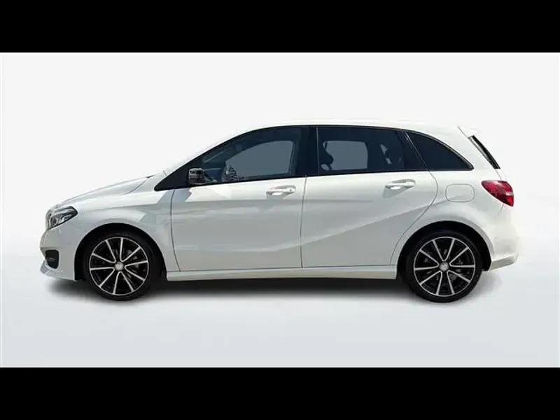 Usata Mercedes 180 2015 Bianco Berlina
