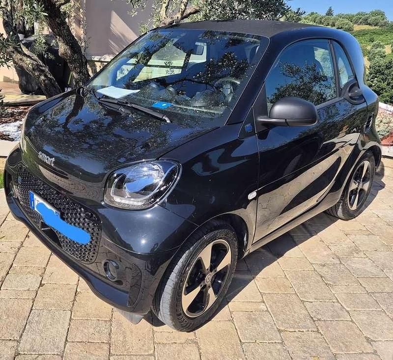 Usata Smart ForTwo Coupé Passion 41 kW (56 CV) 2021 Nero Utilitaria
