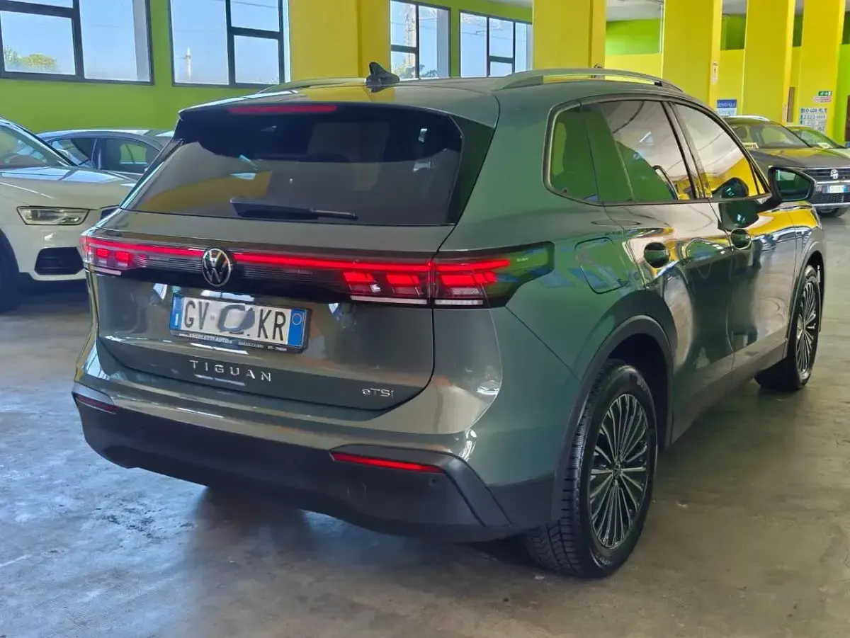 Usata VW Tiguan Edition 150 CV (110 kW) 2024 Grigio SUV