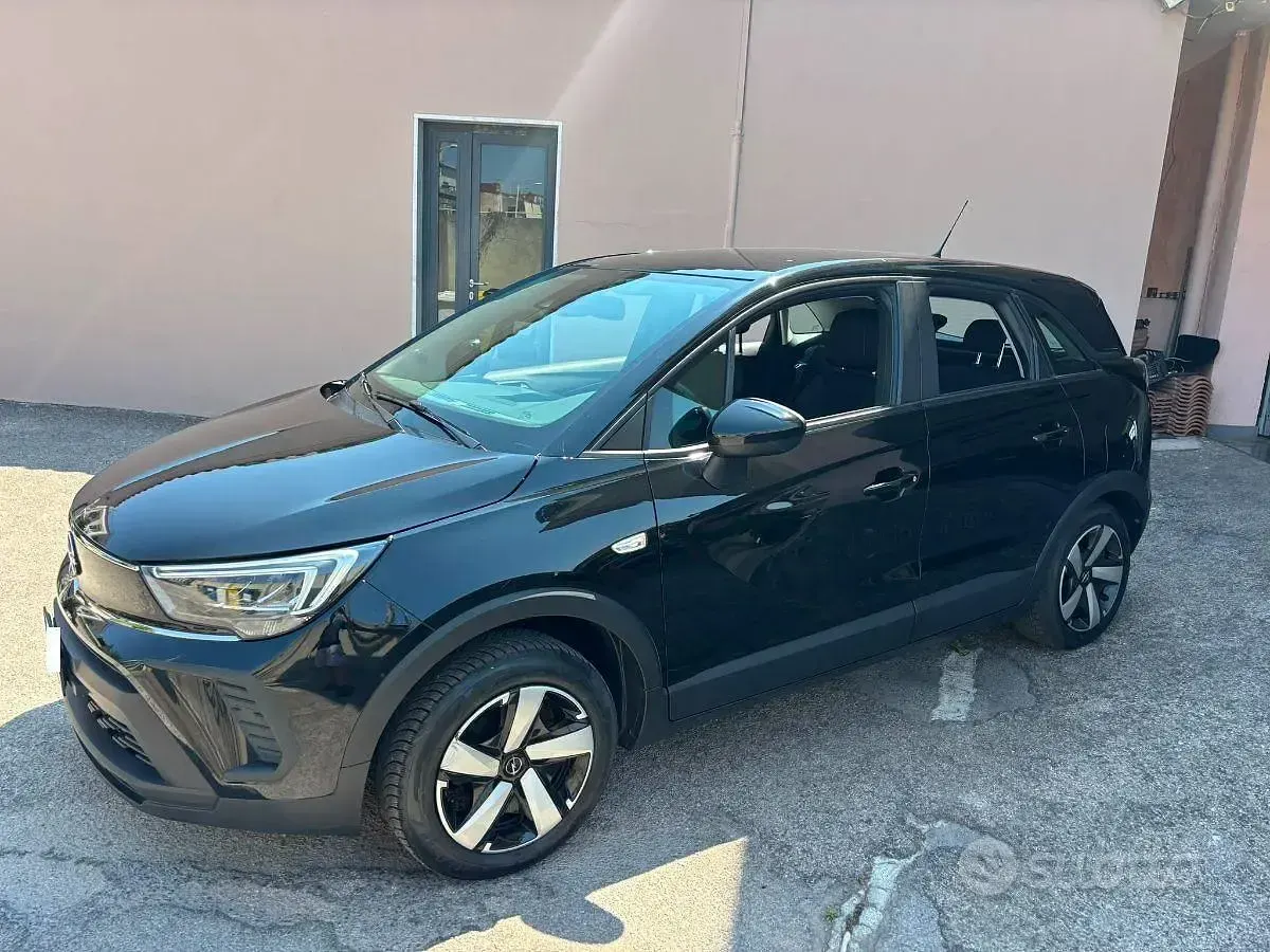 Usata Opel Crossland Edition 83 CV (61 kW) 2022 Nero SUV