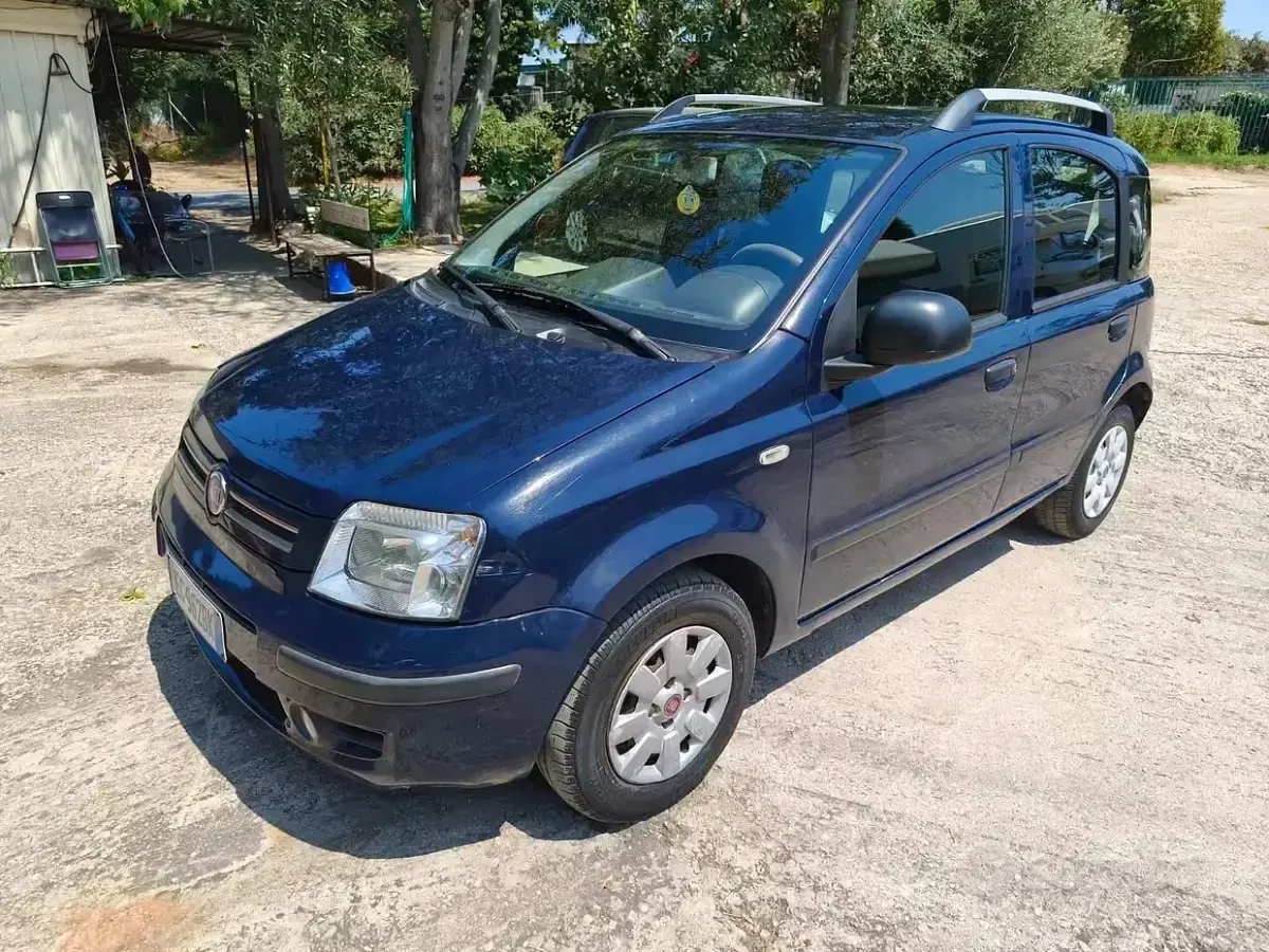 Usata Fiat Panda Lounge 75 CV (55 kW) 2011 Utilitaria