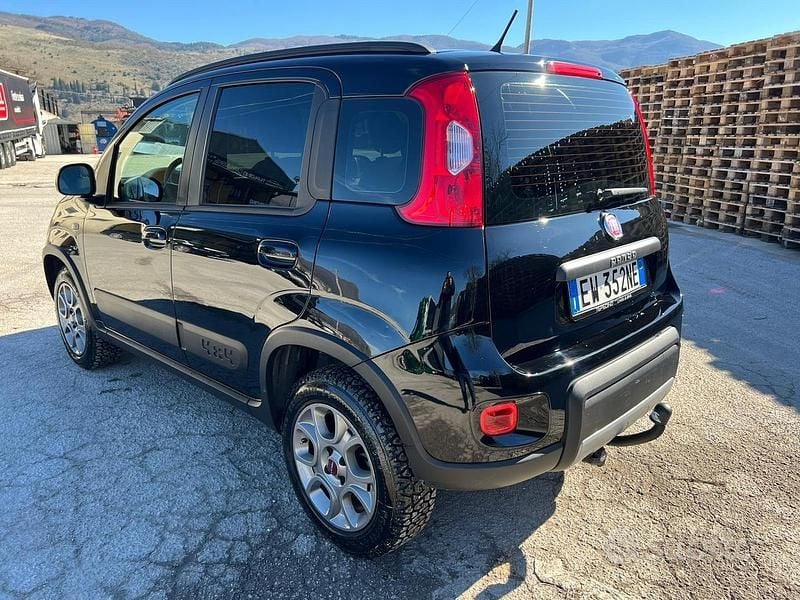 Usata Fiat Panda 4x4 80 CV (58 kW) 2014 Nero Utilitaria