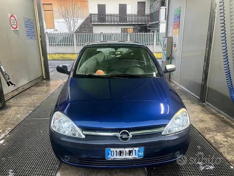 Usata Opel Corsa 2003 Blu Utilitaria