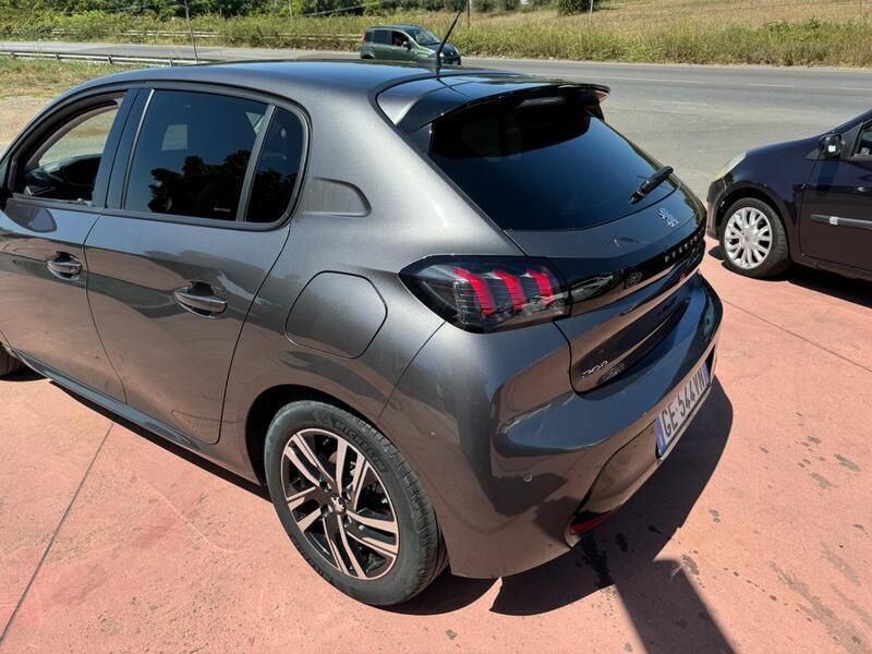 Usata Peugeot 208 GT 101 CV (74 kW) 2021 Grigio Utilitaria