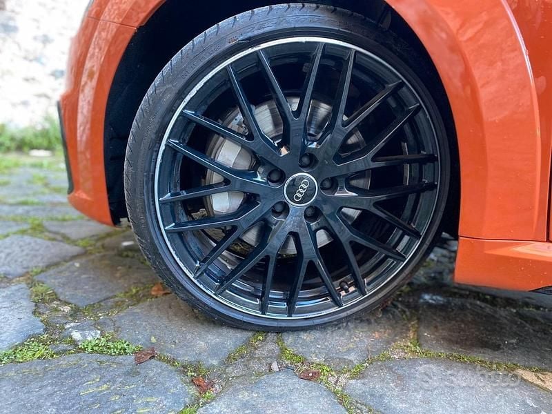 Usata Audi TT Roadster Ambiente 250 CV (183 kW) 2019 Arancione Cabrio