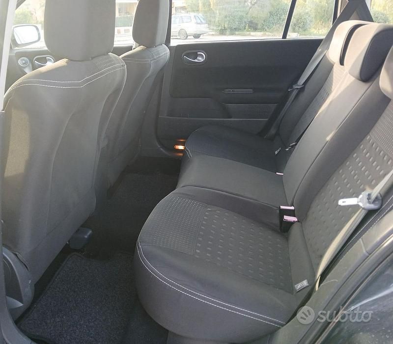 Usata Renault Mégane GrandTour 130 CV (95 kW) 2005 Grigio Station wagon