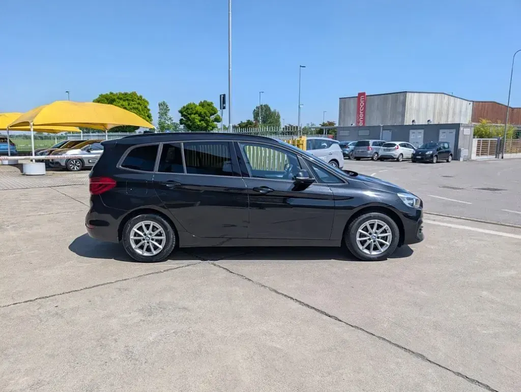 Usata BMW 216 Gran Tourer Advantage 116 CV (85 kW) 2018 Nero / metallizzato Monovolume