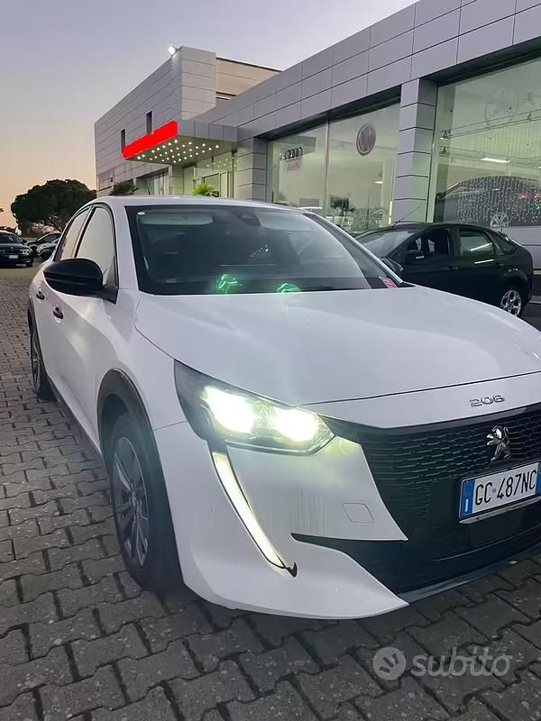 Usata Peugeot 208 100 kW (136 CV) 2020 Bianco Utilitaria