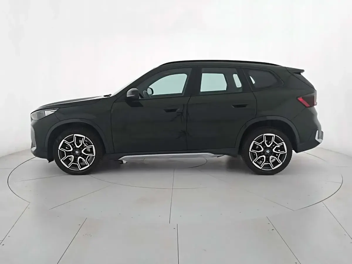 Usata BMW X1 xLine 197 CV (144 kW) 2023 Sanremo green SUV