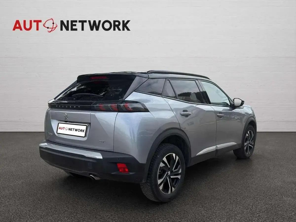 Usata Peugeot 2008 GT 131 CV (96 kW) 2023 Argento SUV