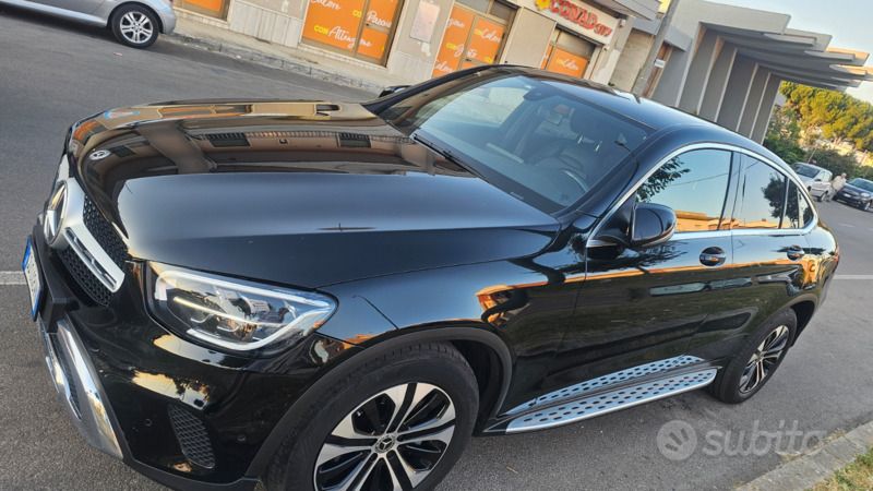 Usata Mercedes GLC220 194 CV (142 kW) 2021 Nero Coupé