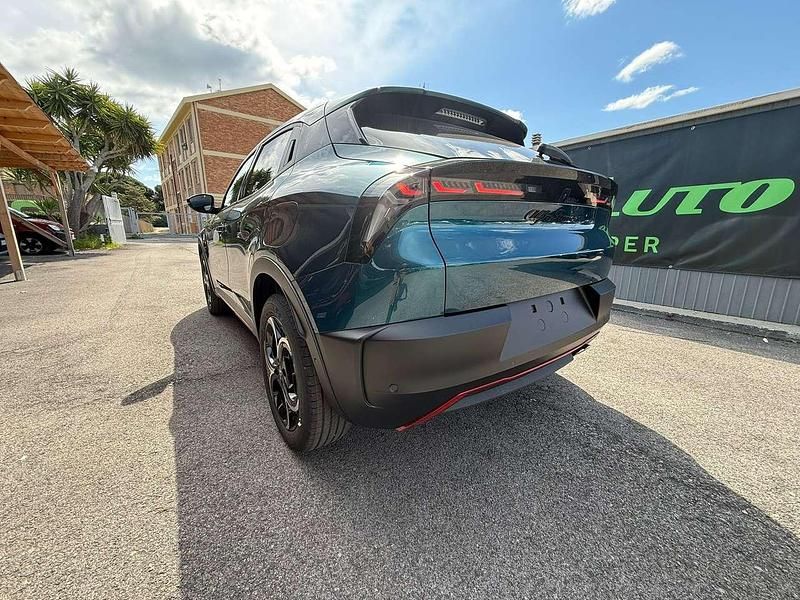 Nuova Alfa Romeo GT Junior Edizione Speciale 136 CV (100 kW) 2025 Verde Berlina