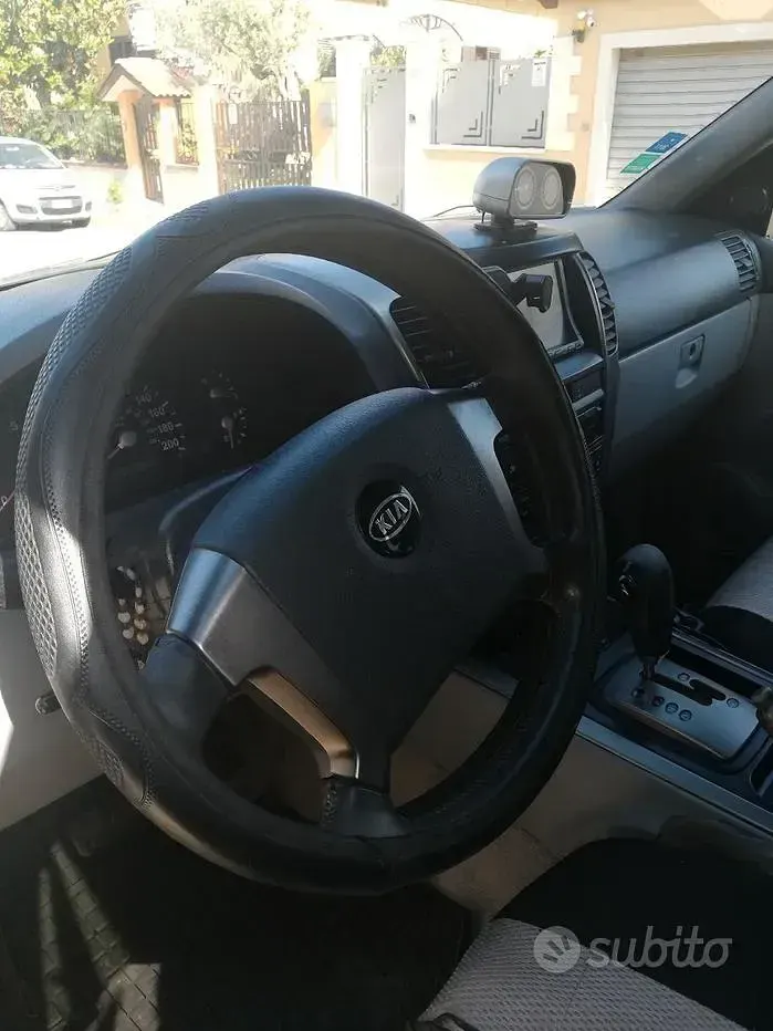 Usata Kia Sorento 140 CV (102 kW) 2005 Nero SUV