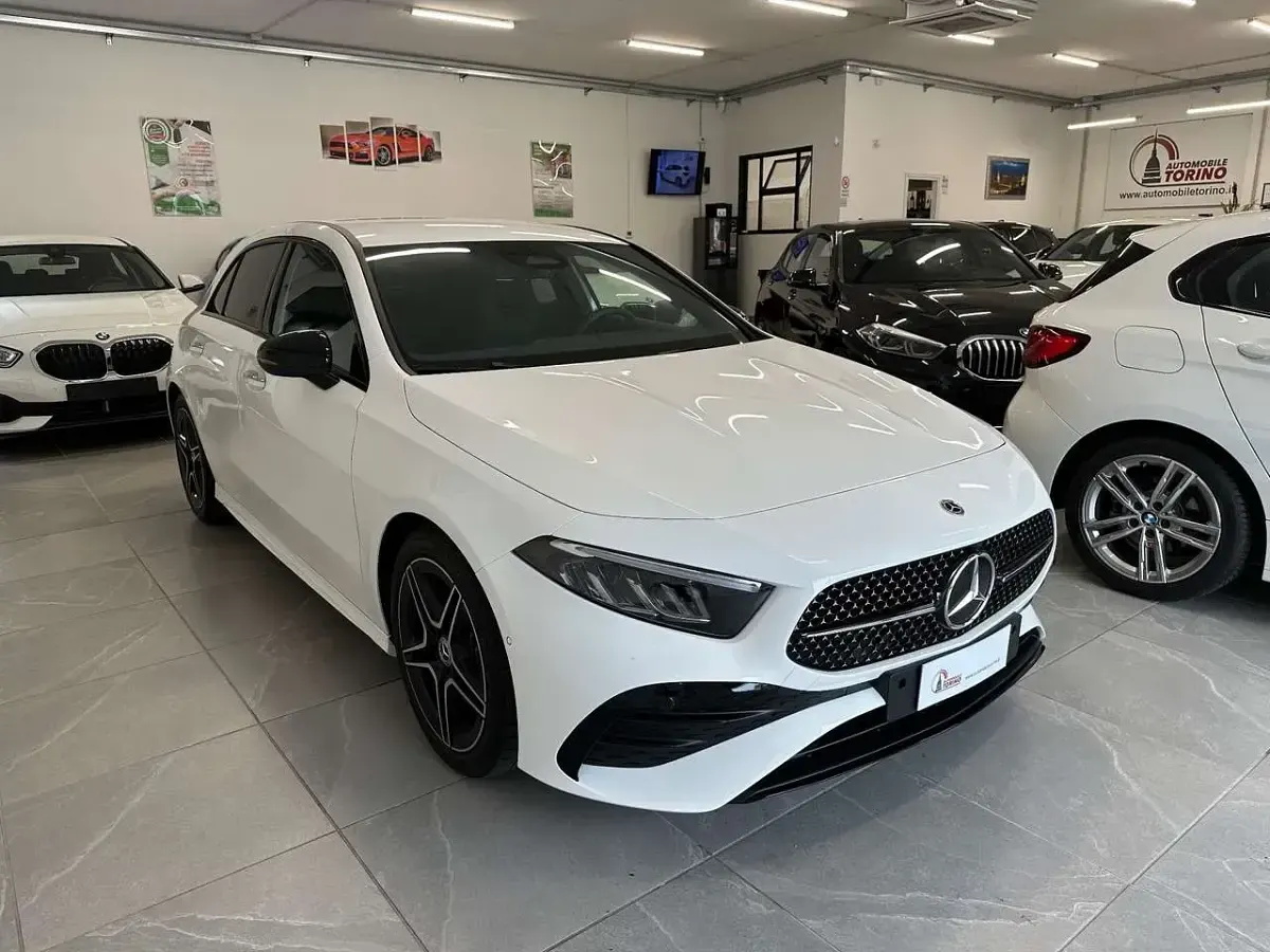 Usata Mercedes A200 AMG Line Premium 163 CV (119 kW) 2023 Bianco Berlina