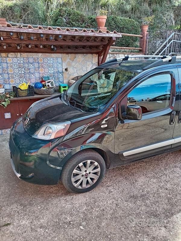 Nero Usata 2015 Fiat Qubo Trekking Monovolume | 6500 € (Buon prezzo) - Immagine 1/4