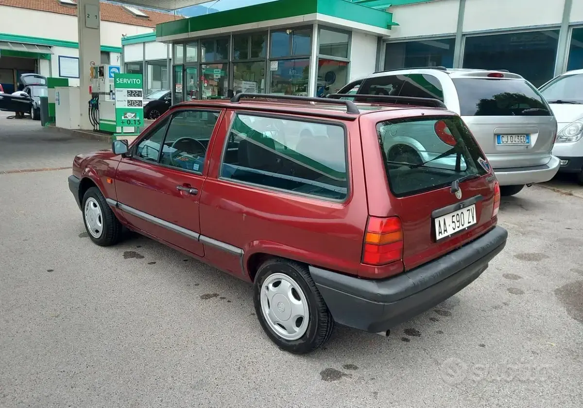 Usata VW Polo 45 CV (33 kW) 1994 Rosso Utilitaria