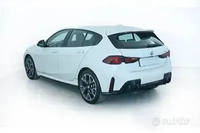 Usata BMW 118 M Sport 150 CV (110 kW) 2025 Bianco Utilitaria