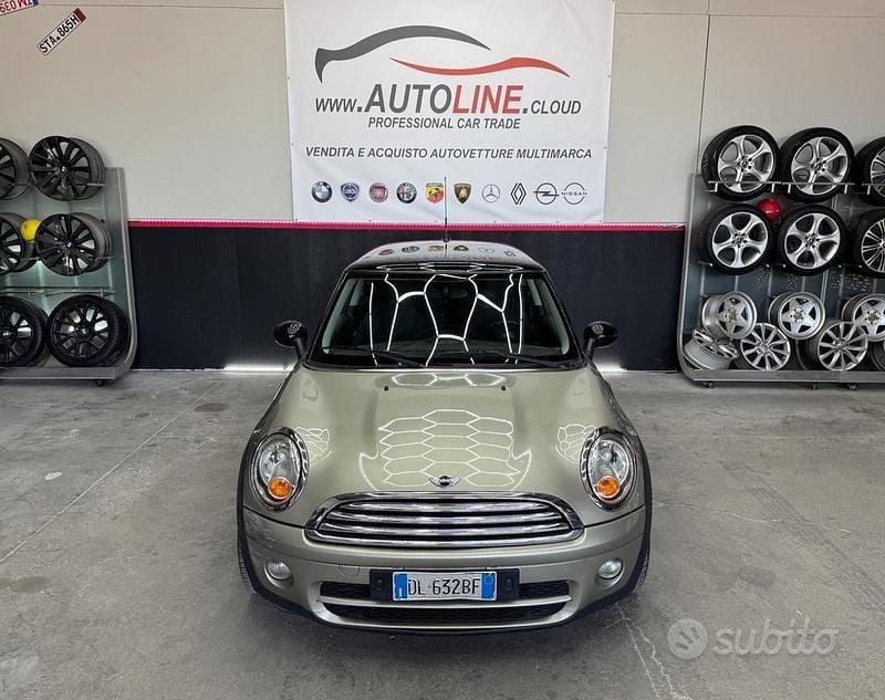 Usata Mini Cooper D 109 CV (80 kW) 2008 Marrone Utilitaria