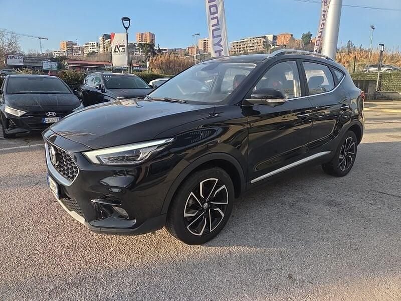 Usata MG ZS Luxury 111 CV (81 kW) 2023 Nero SUV