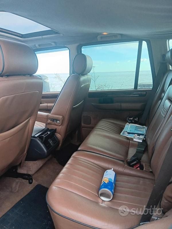 Usata Land Rover Range Rover 136 CV (100 kW) 1998 Grigio SUV