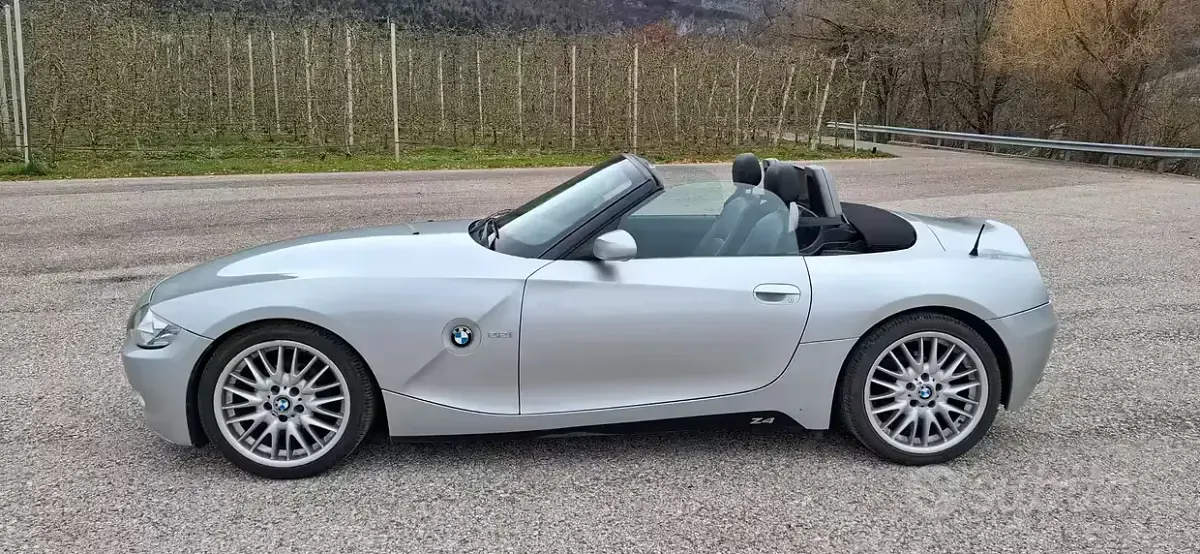 Usata BMW Z4 170 CV (125 kW) 2005 Argento Cabrio
