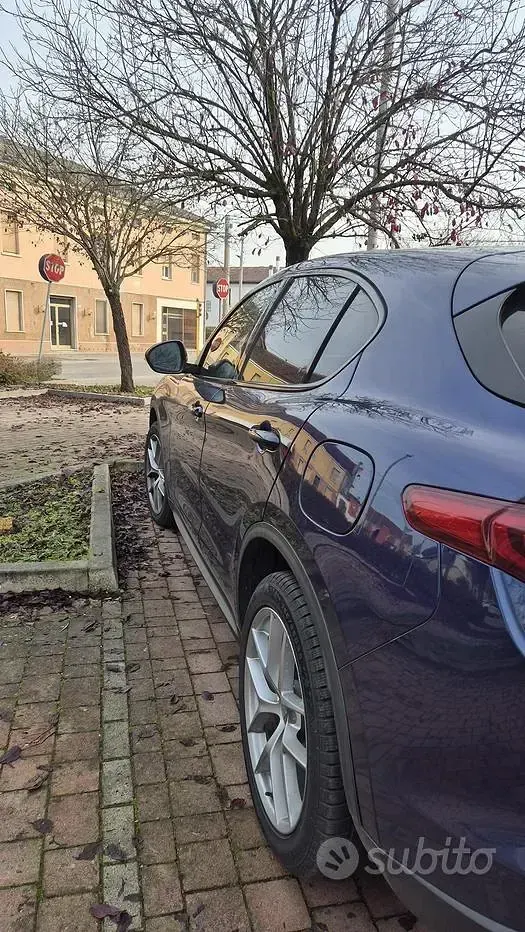 Usata Alfa Romeo Stelvio 210 CV (154 kW) 2019 Blu SUV