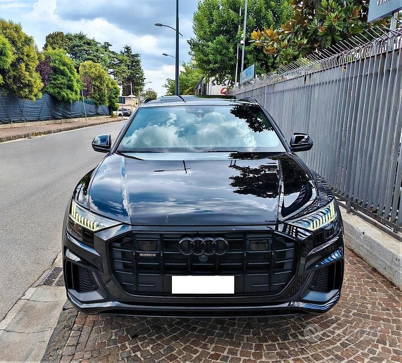 Usata Audi Q8 S-Line 286 CV (210 kW) 2021 Nero SUV