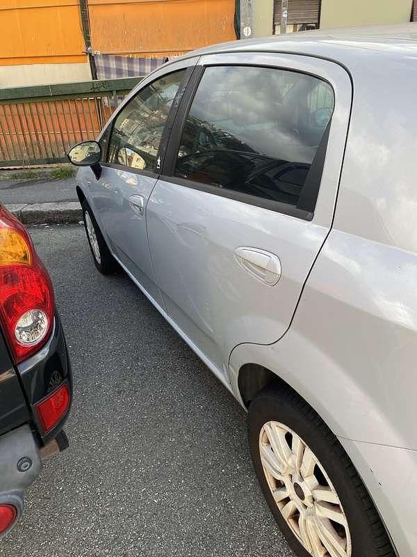 Usata Fiat Punto Evo 69 CV (50 kW) 2012 Utilitaria