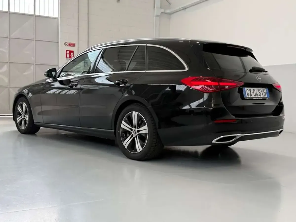 Usata Mercedes C200 Advanced 204 CV (150 kW) 2023 Nero Station wagon