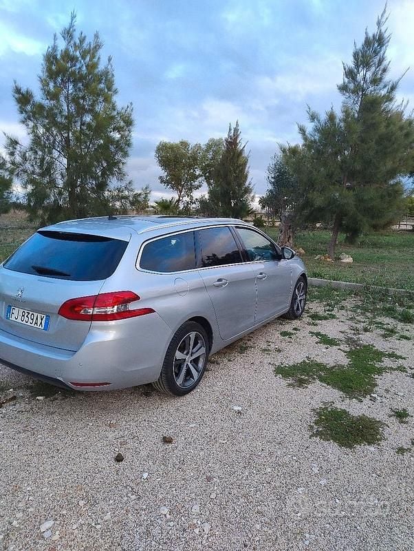 Usata Peugeot 308 SW 2015 Grigio Station wagon