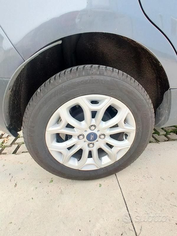 Usata Ford Ecosport 95 CV (69 kW) 2017 Grigio SUV